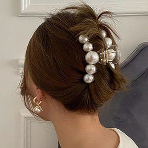 Women's Pearly Pearl Latch Buckle